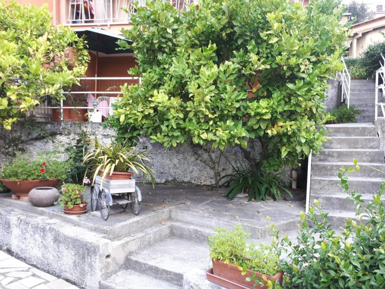Ai Tre Limoni Bed & Breakfast Varazze Dış mekan fotoğraf